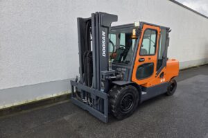Doosan D50C-7