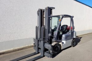 Nissan U1D2A25LQ